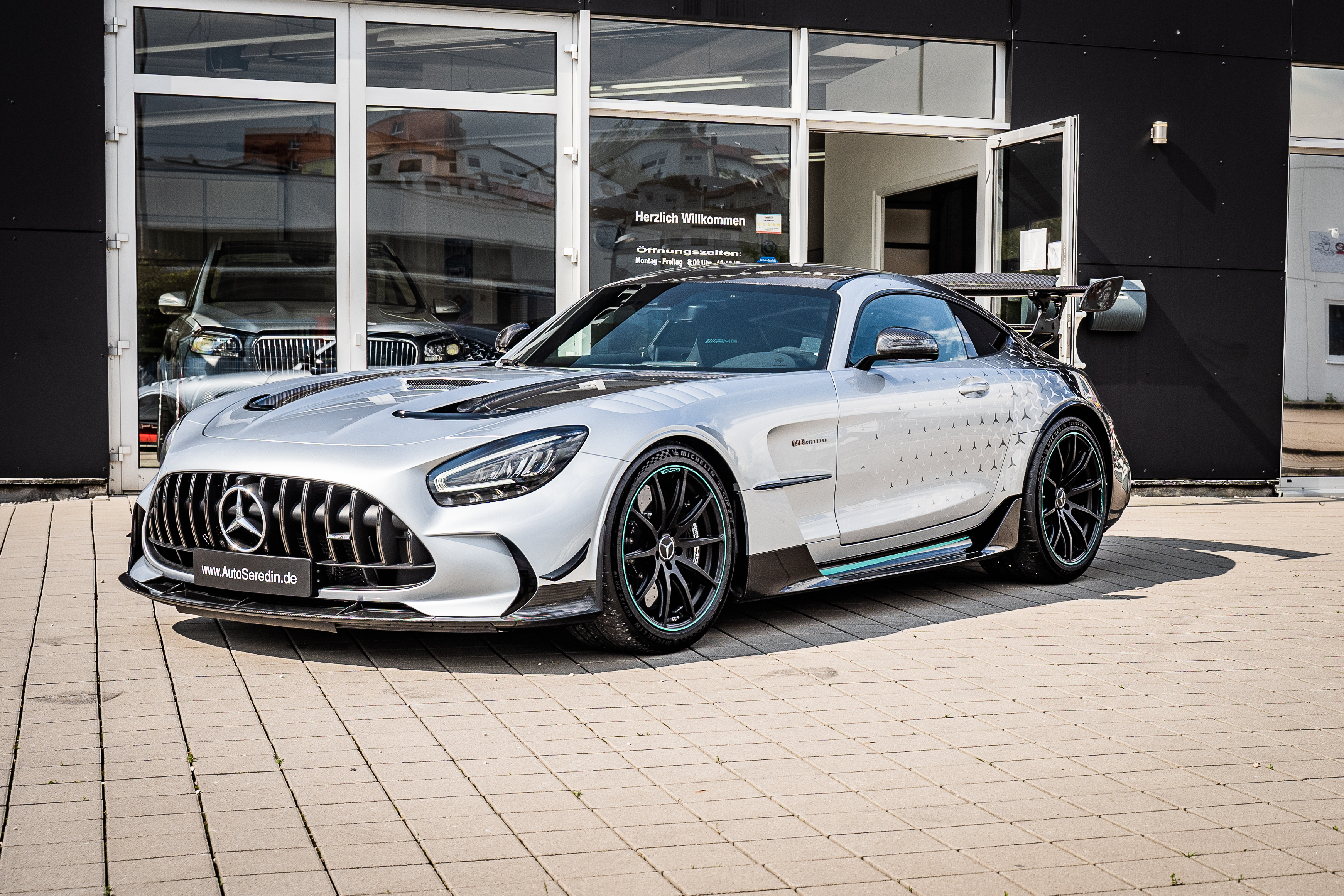 360 View of Car